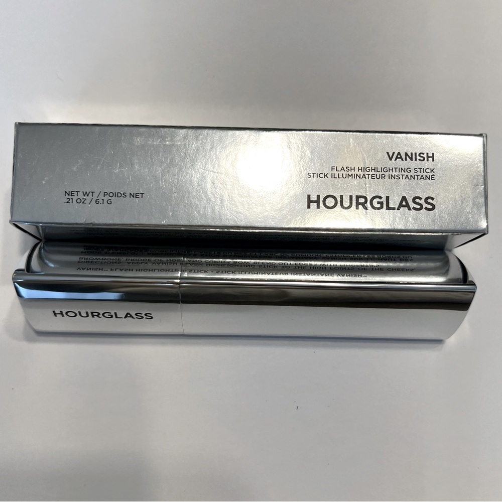 BNIB_ Hourglass VANISH™ FLASH HIGHLIGHTING STICK- Gold flash